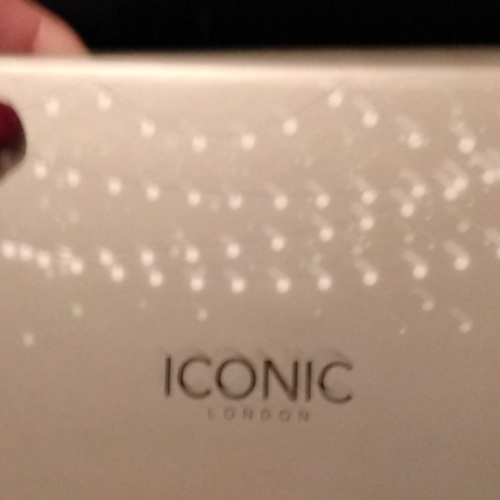 Iconic face palette